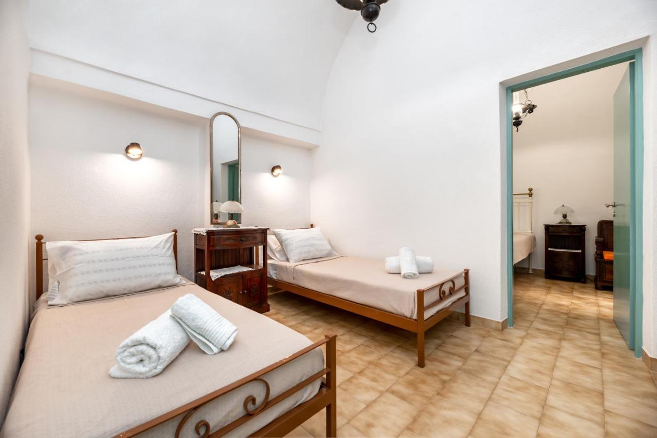 Authentic Santorinian Home Experience Fíra Kültér fotó