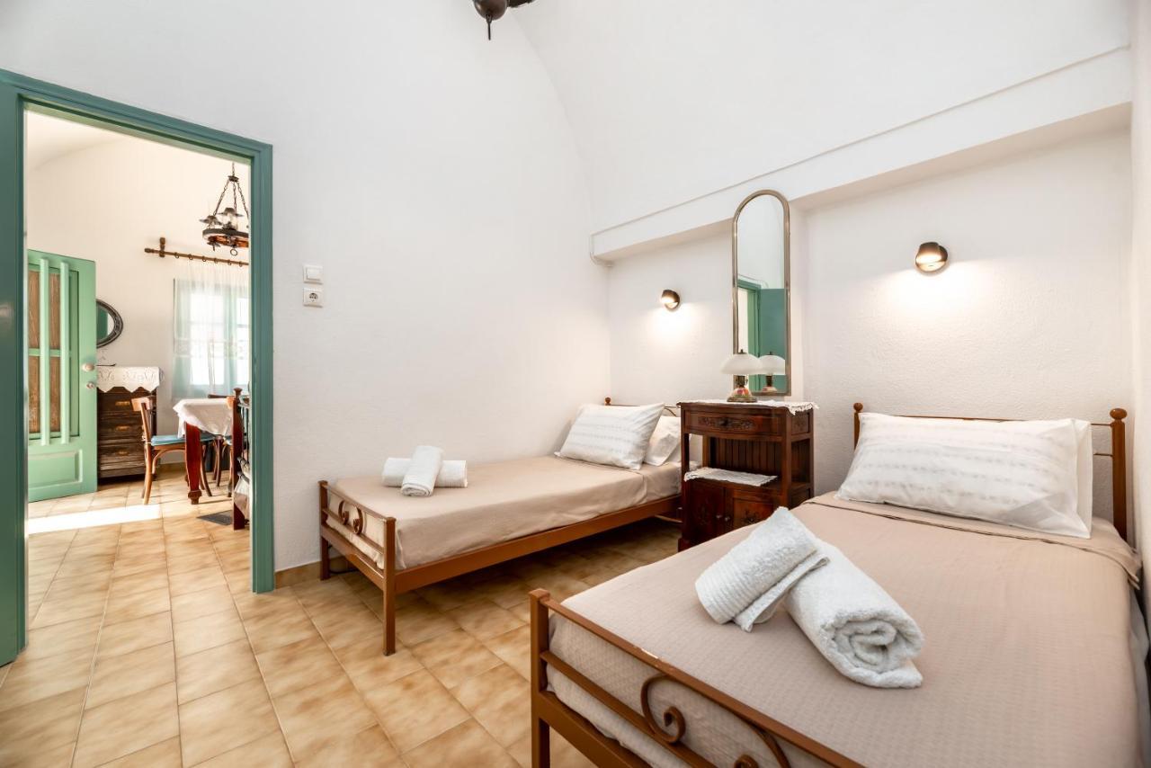 Authentic Santorinian Home Experience Fíra Kültér fotó